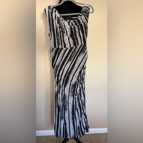 DKNY Asymmetrical Multi Gray Hue Striped sleeveless Dress - NWT - Picture 7 of 7